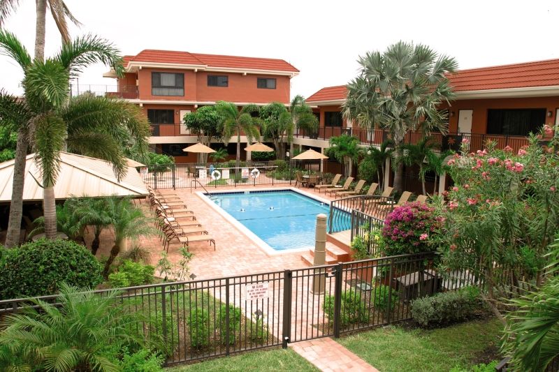 Away Inn Lauderdale-by-the-Sea Eksteriør bilde